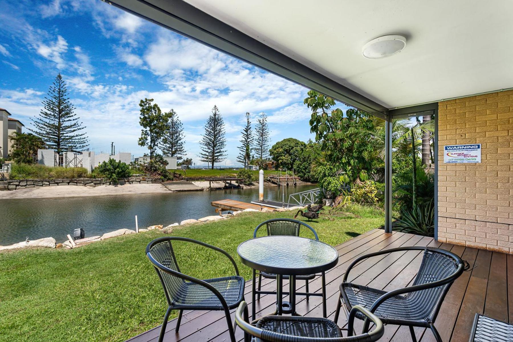 Canal Luxury Living & Boat Ramp Gold Coast