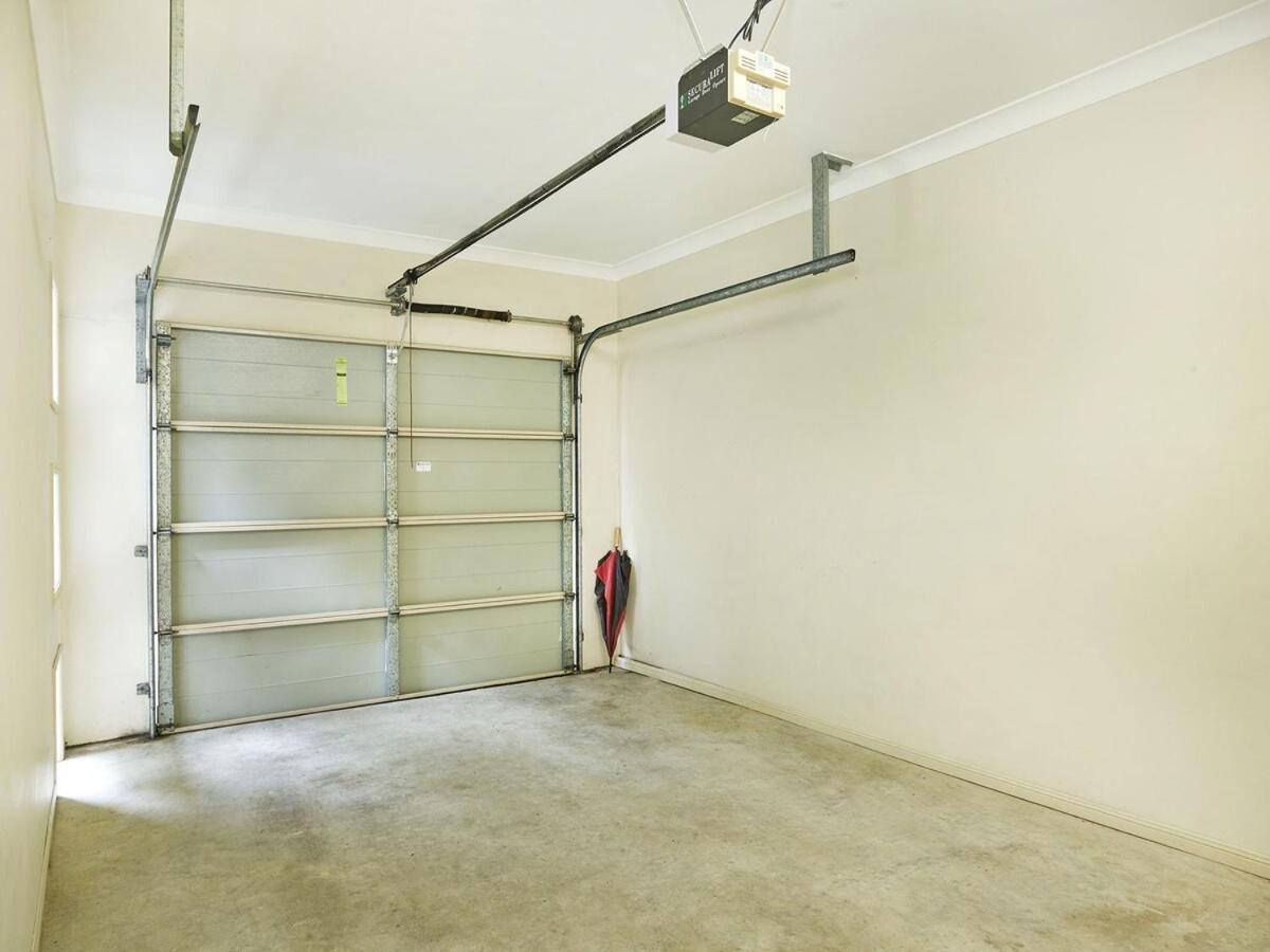 Chic Double Story Entire In * Gold Coast