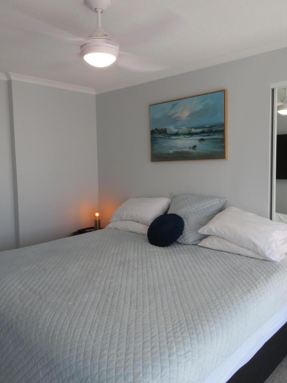 Aparthotel Surfers Beachside 4*