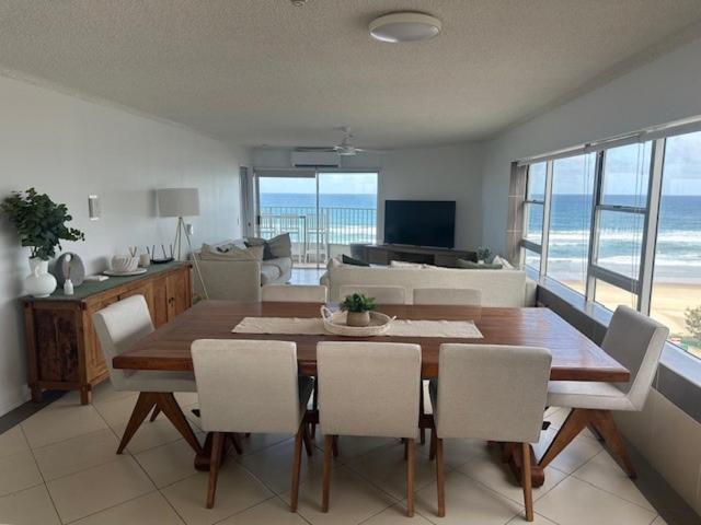 Apartment Absolute Beachfront In Paradise *