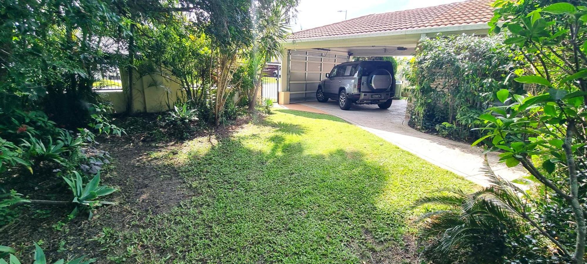 Holiday home 6 Bedroom House With Pool *