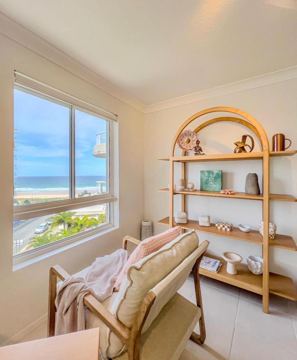Apartamento By The Window *