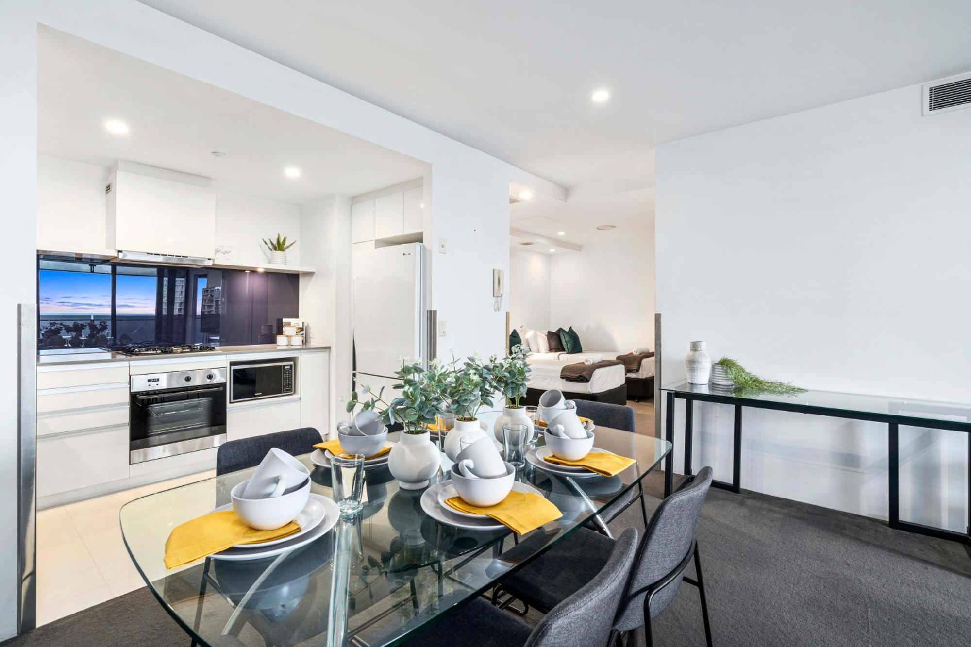 Ocean Views! - One Bedroom With - From Level 9 - Circle On Cavill - Self Contained & Privately Managed - Wow