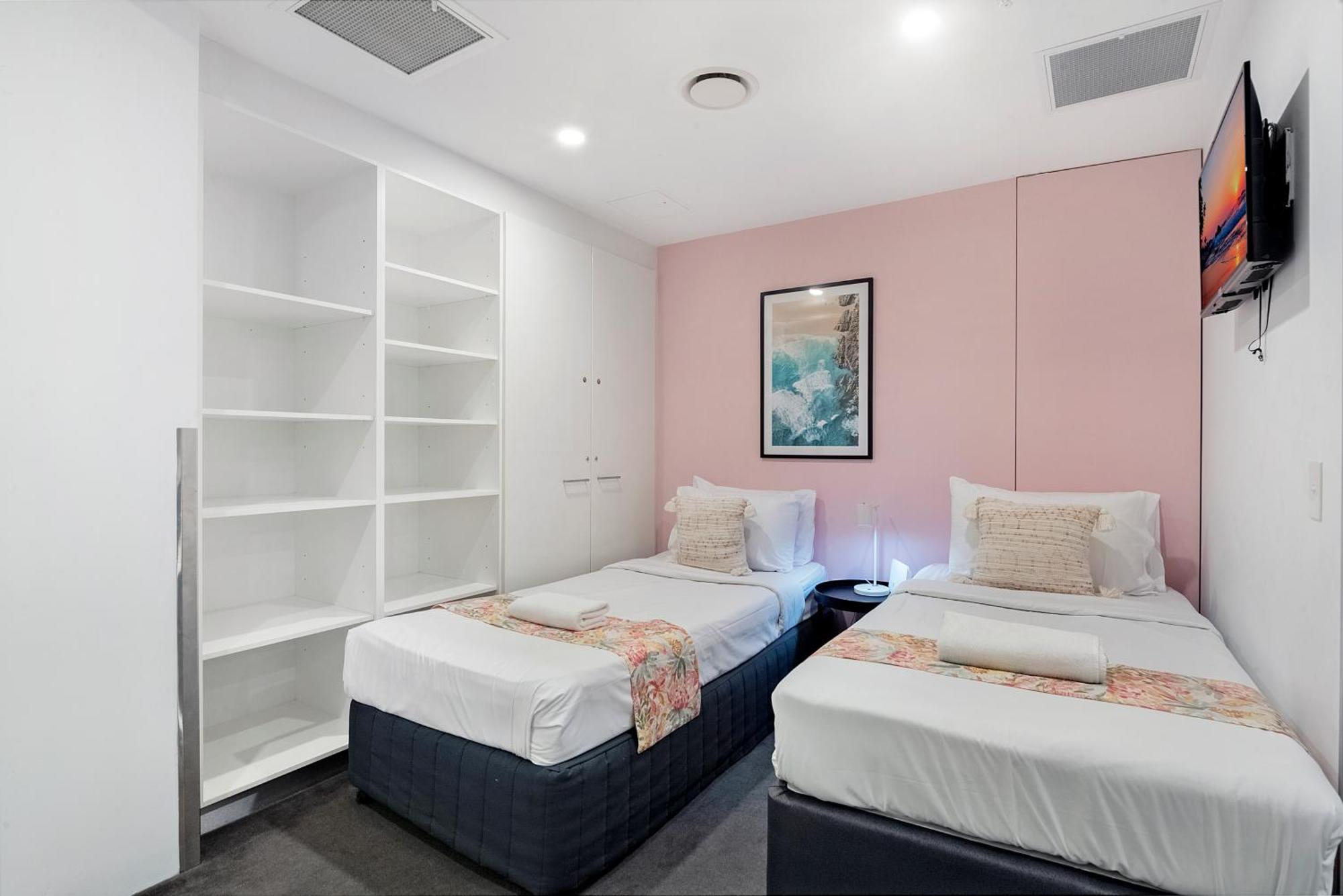 Circle On Cavill - One Bedroom - Self Contained & Privately Managed Apartment *