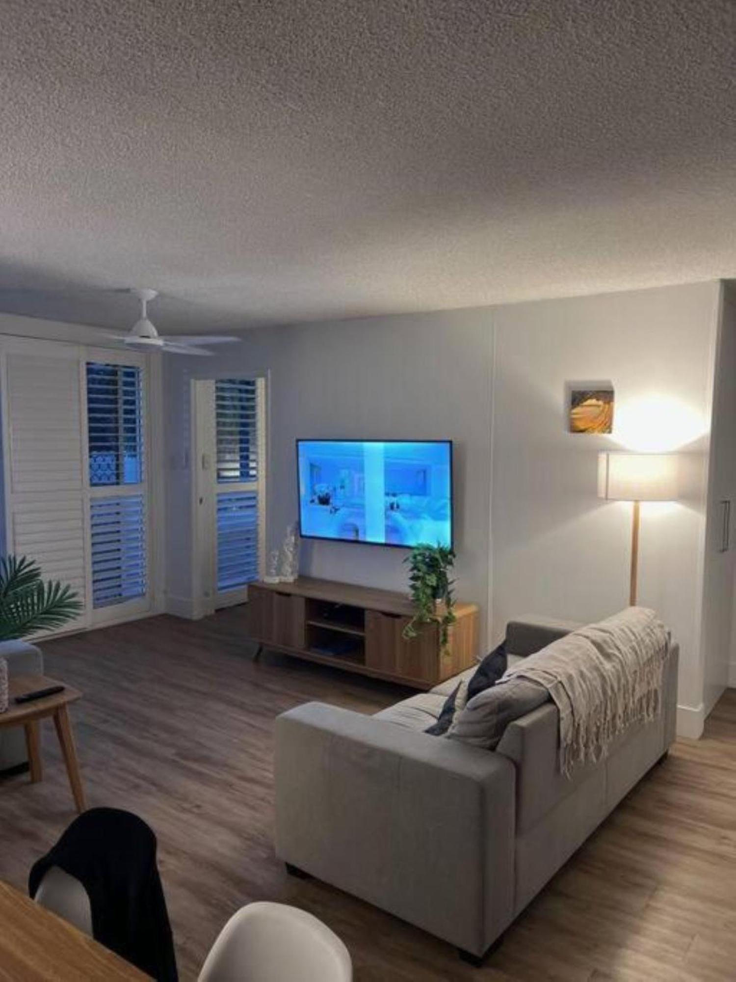 3 Bedroom Beachfront At Wyuna Apartment Gold Coast