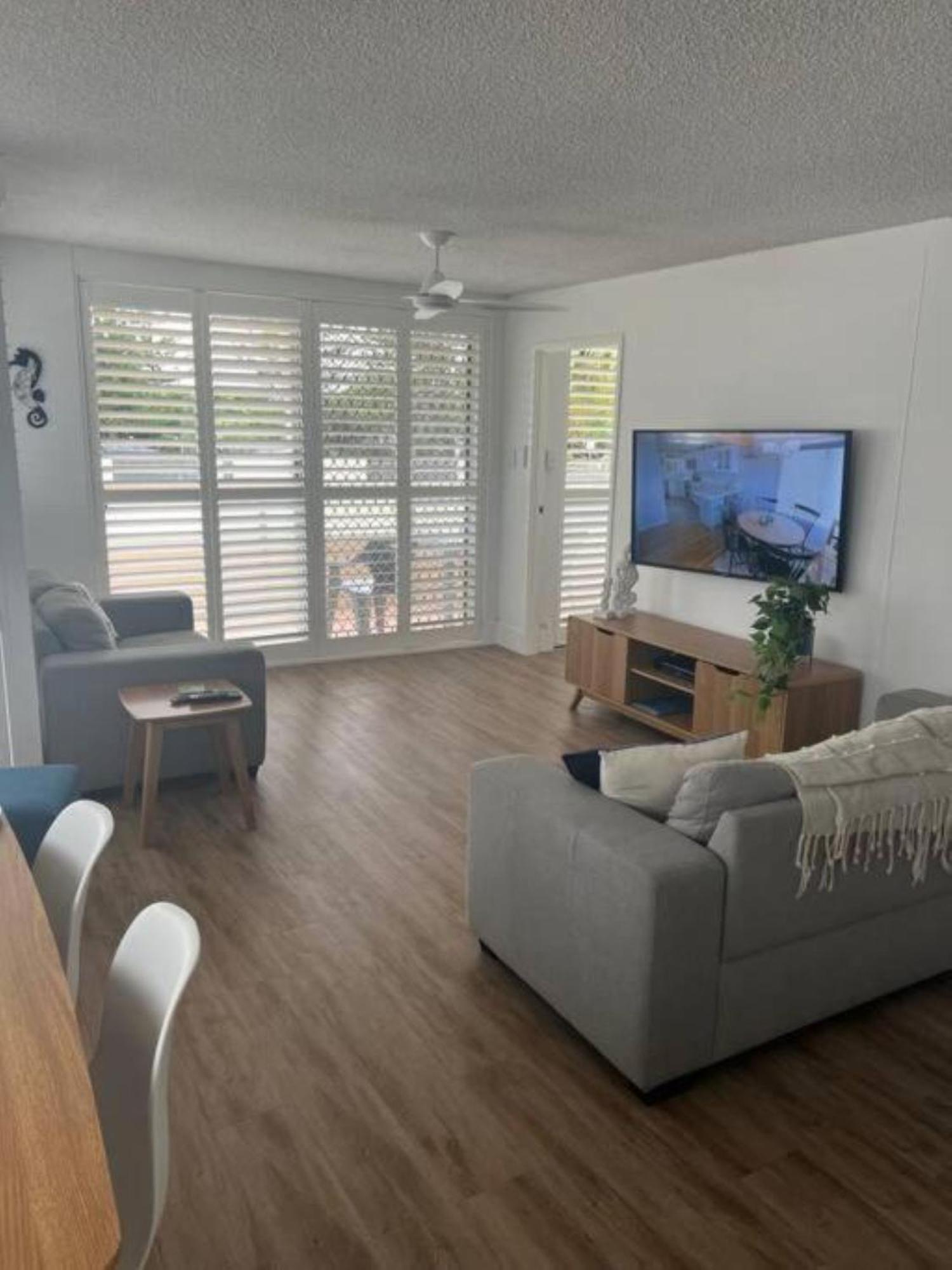 3 Bedroom Beachfront At Wyuna Apartment