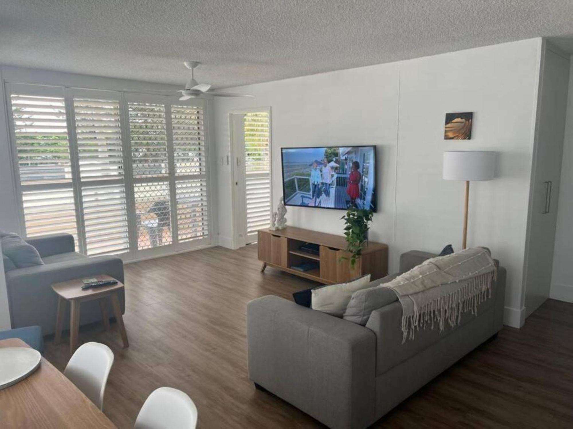 3 Bedroom Beachfront At Wyuna Apartment Gold Coast
