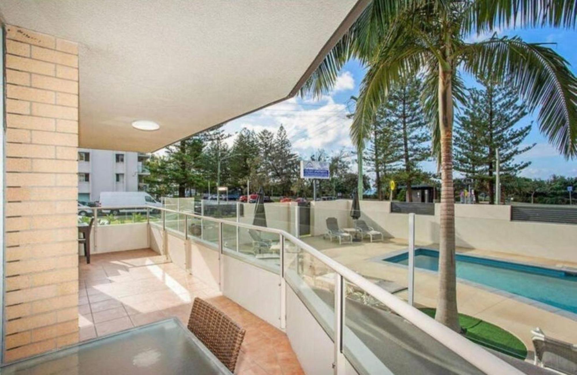 3 Bedroom Beachfront At Wyuna Gold Coast