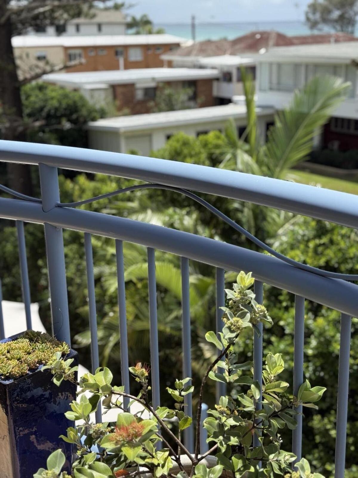 Seascape Ocean View Serenity Apartment Gold Coast