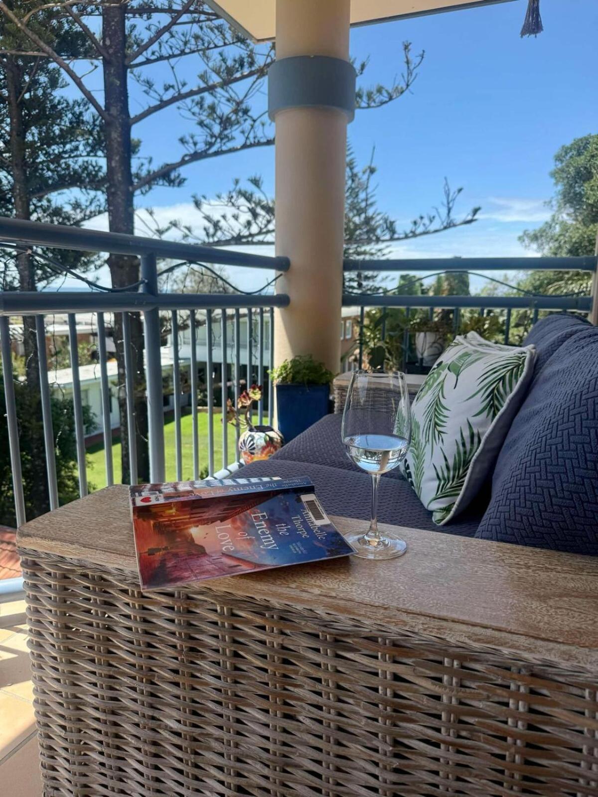 Apartment Seascape Ocean View Serenity Gold Coast