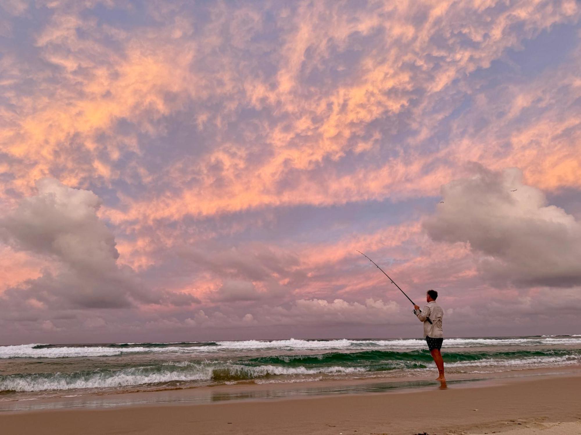 Seascape Ocean View Serenity Apartment Gold Coast