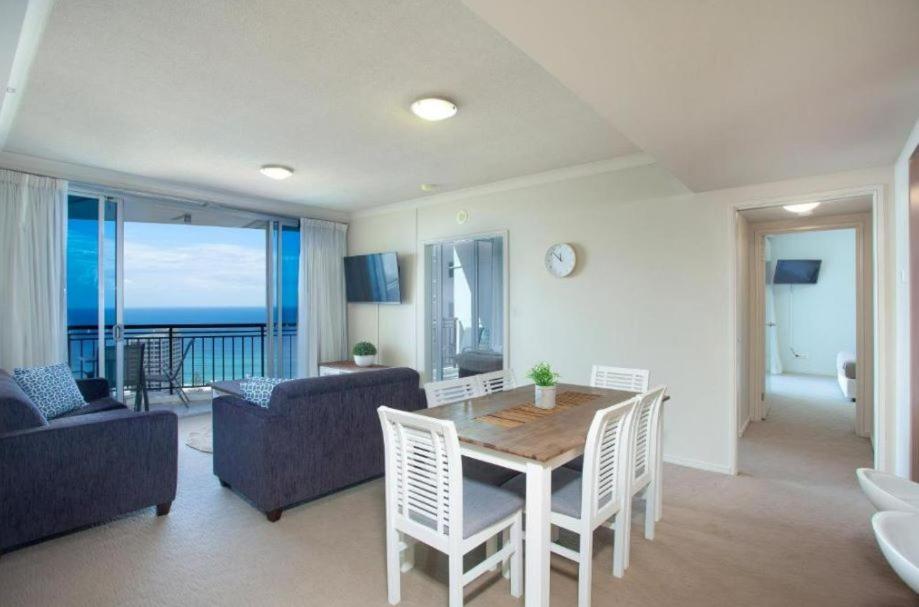 2-bedroom In Chevron Renaissance * Gold Coast