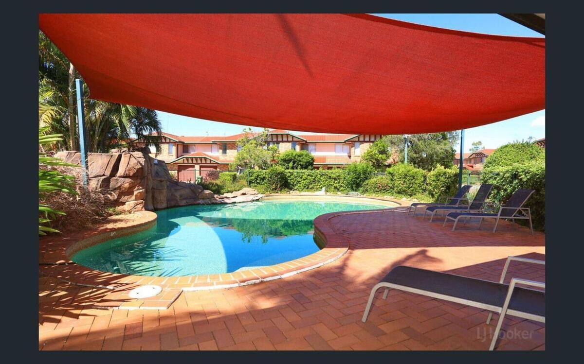 Close To Surfers & Theme Parks Townhouse With Yard Villa *