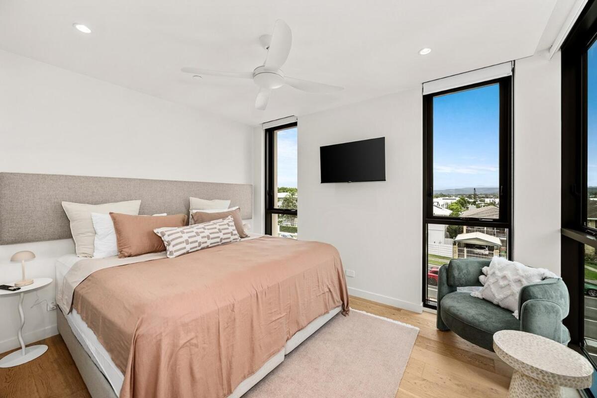 Escape To Paradise - Palm Apartment