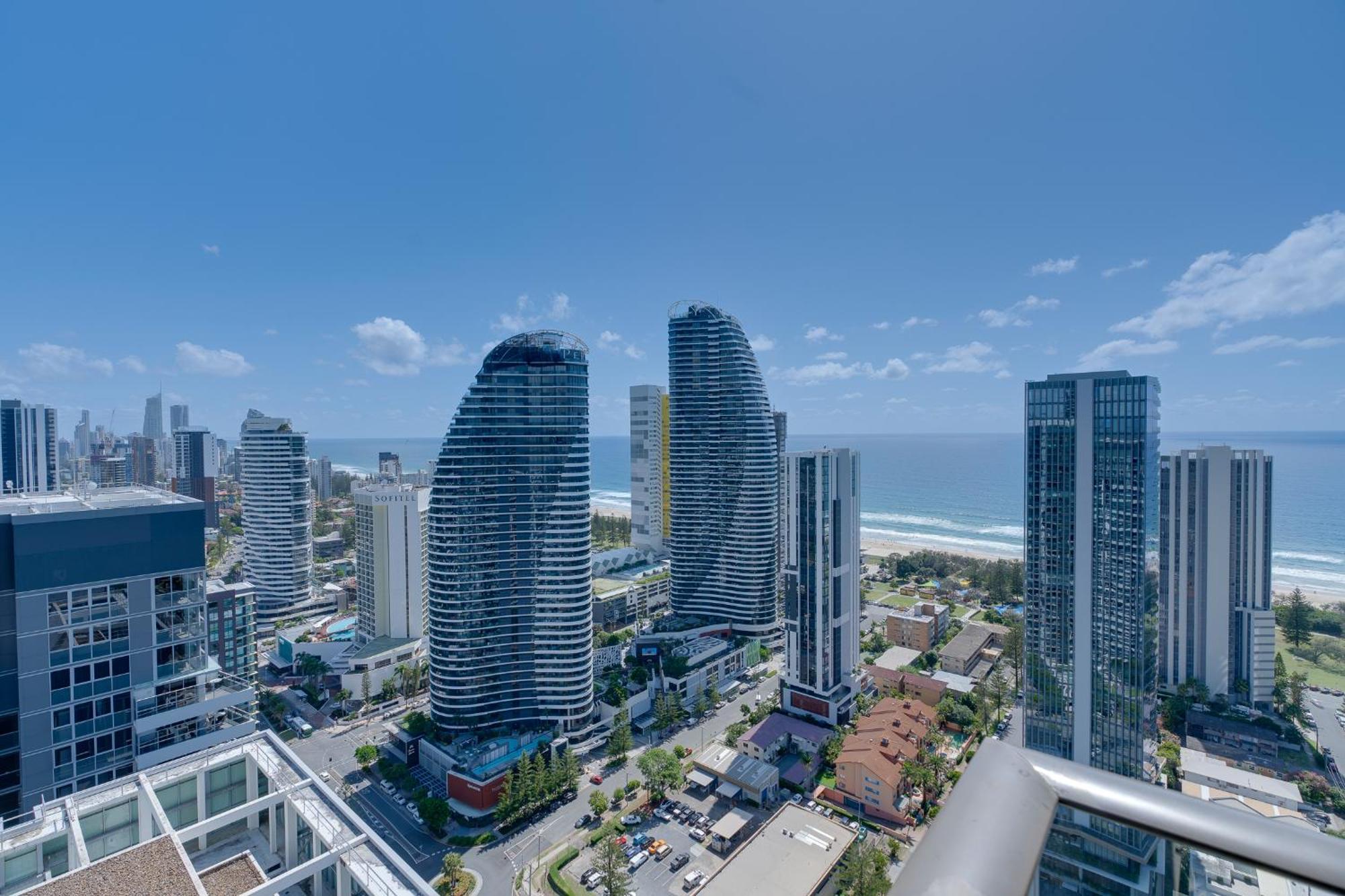Apartment Luxury 2-br Penthouse With Stunning Ocean Views