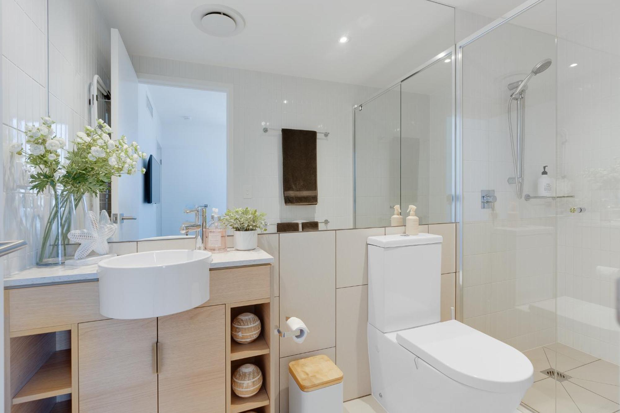 Luxury 2-br Penthouse With Stunning Ocean Views * Gold Coast