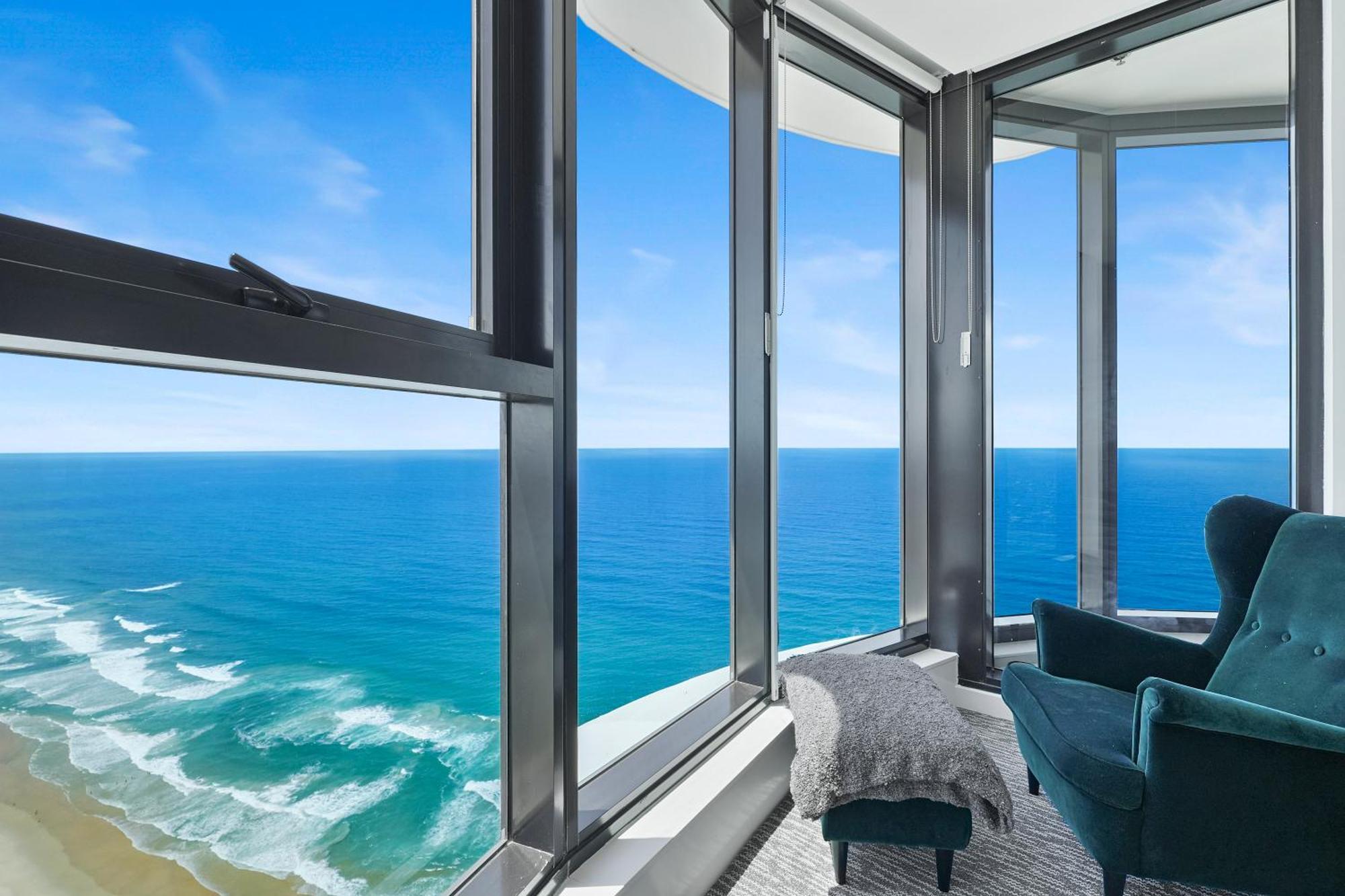 Sky-high Sanctuary Surfers Paradise *