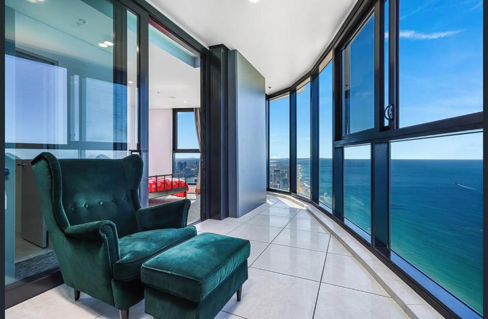 Sky-high Sanctuary Surfers Paradise Apartment *