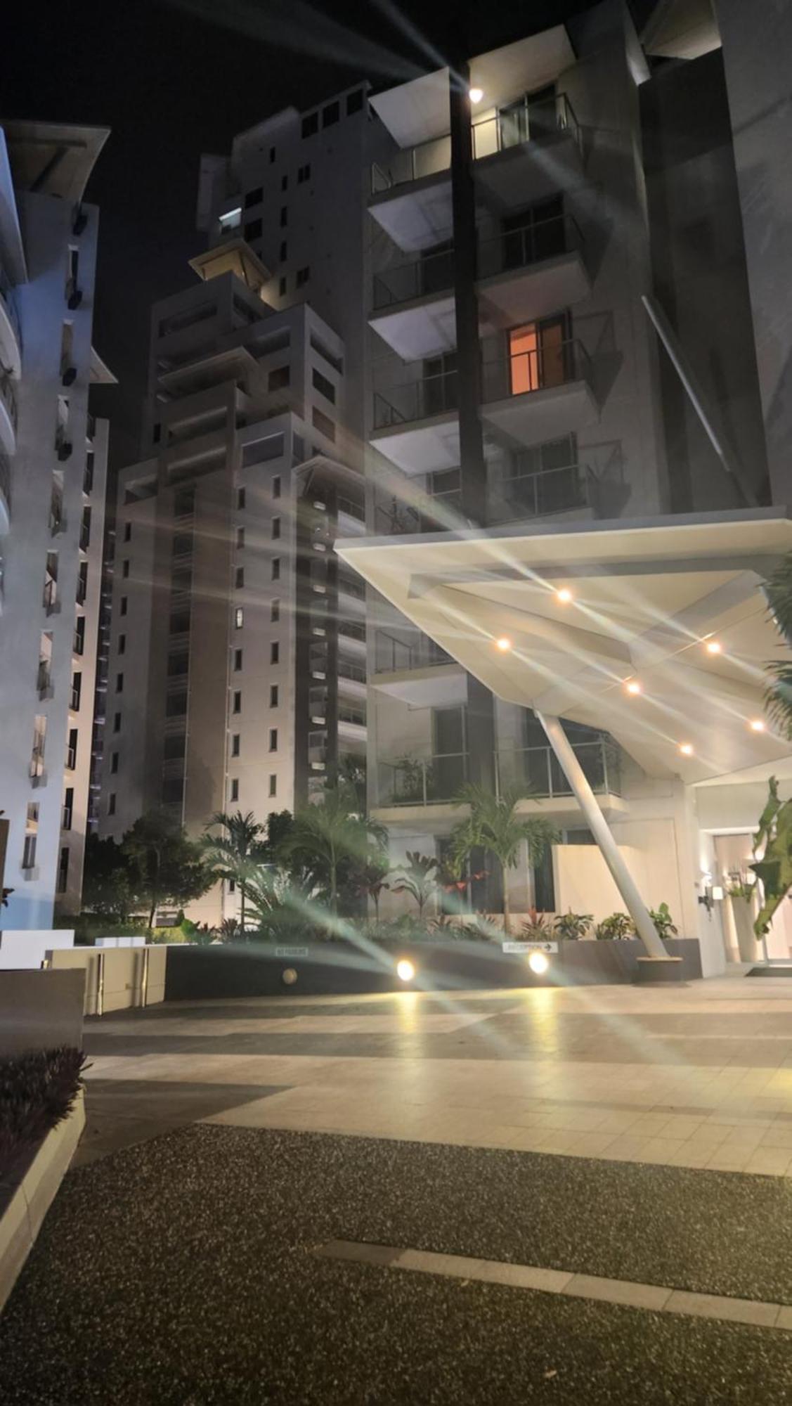 255 Sqm 3 Bedroom River Ocean View Surfers Paradise *