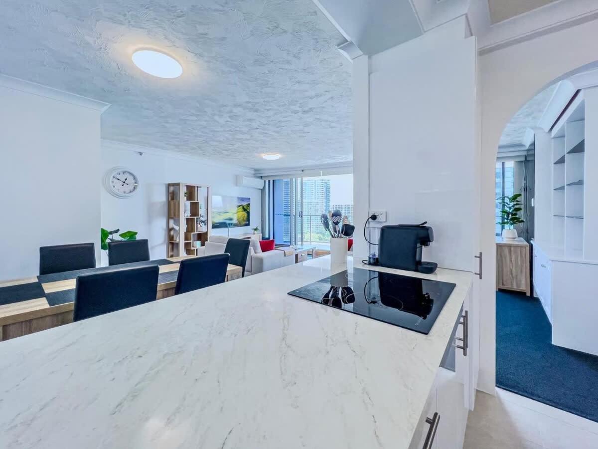 Seabreeze Luxe Apartment *