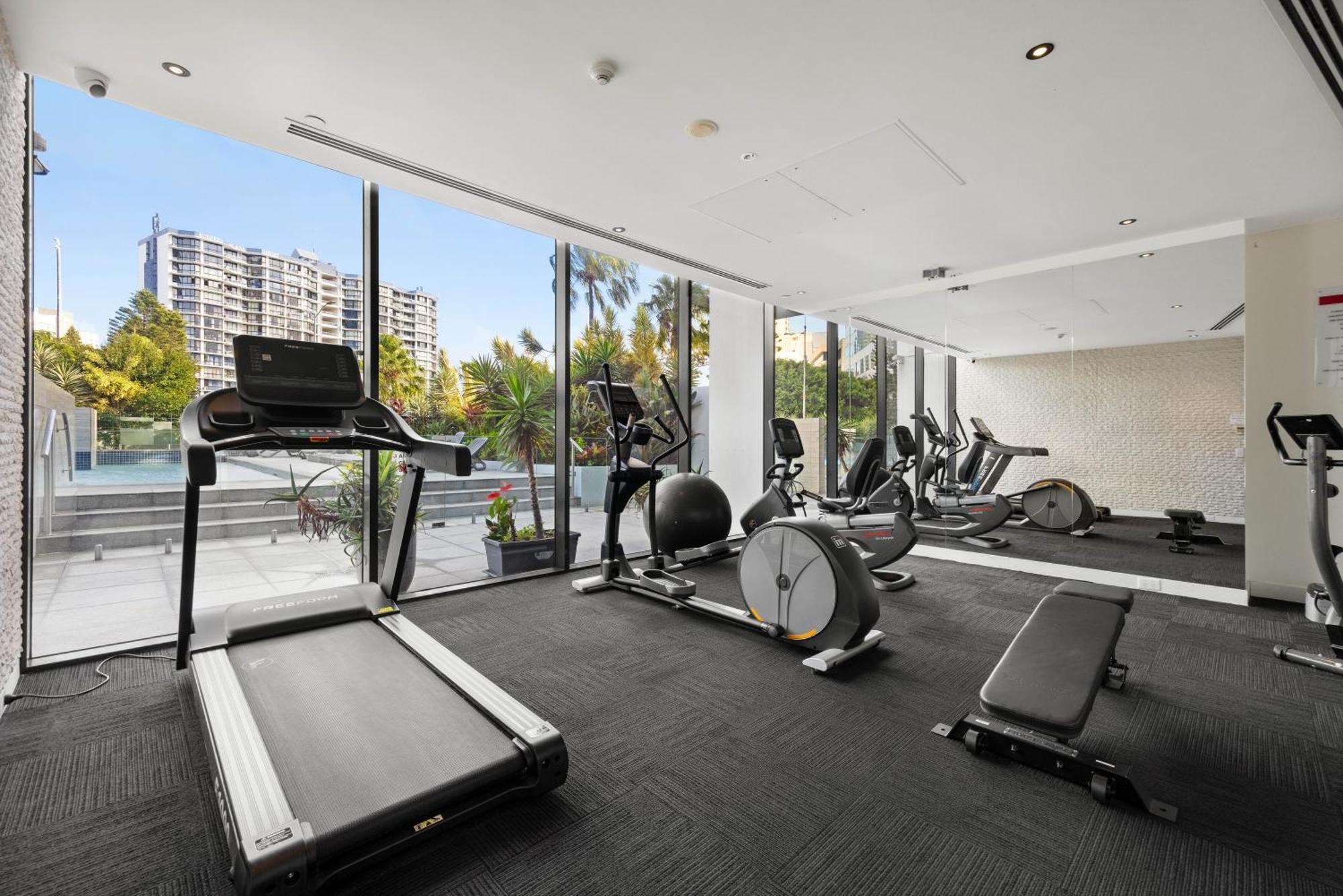 Apartment Surfers Paradise Stunning Getaway With Ocean And River Views Gold Coast