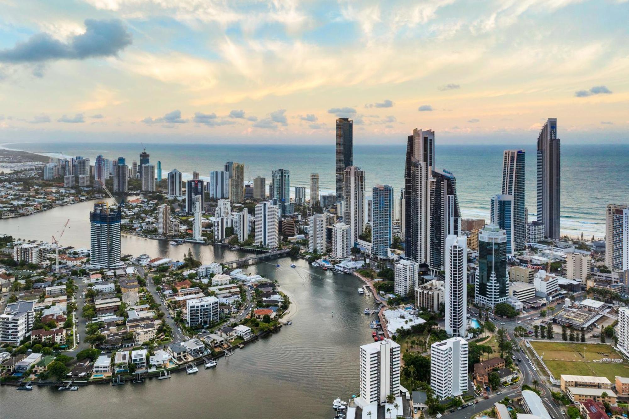Apartment Surfers Paradise Stunning Getaway With Ocean And River Views Gold Coast