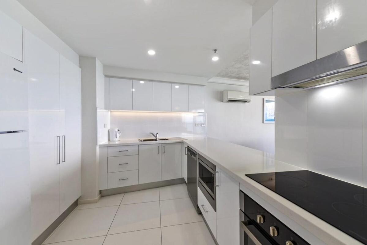 Apartment Breathtaking Ocean View 2 Bdr By The Gold Coast