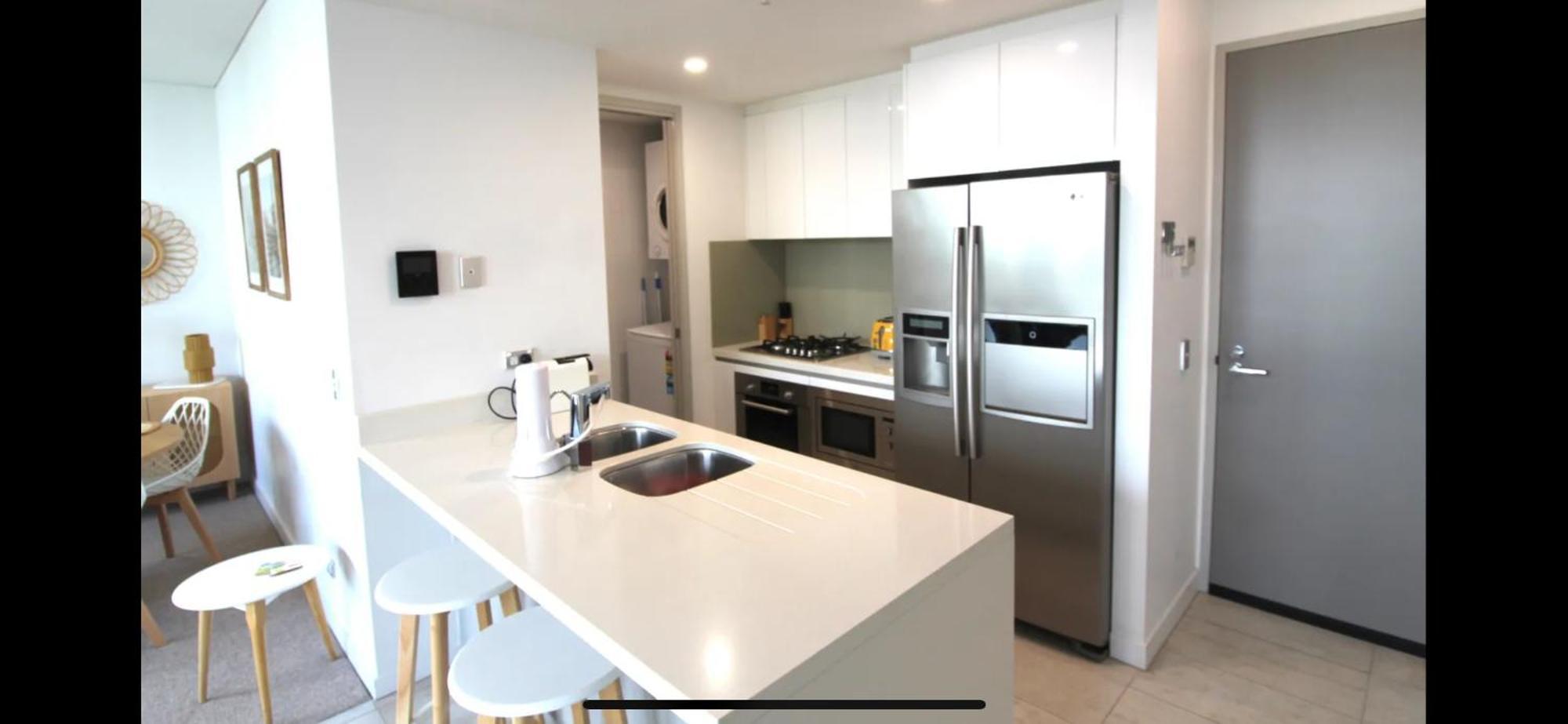 Apartment Cozy 1-bedroom Unit In The Heart Of The *