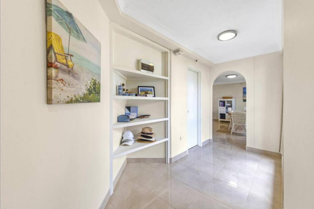 In Surfers Paradise Apartment *