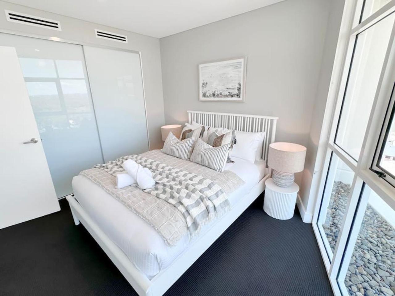 Kirra Penthouse With Private Roof Terrace Apartment