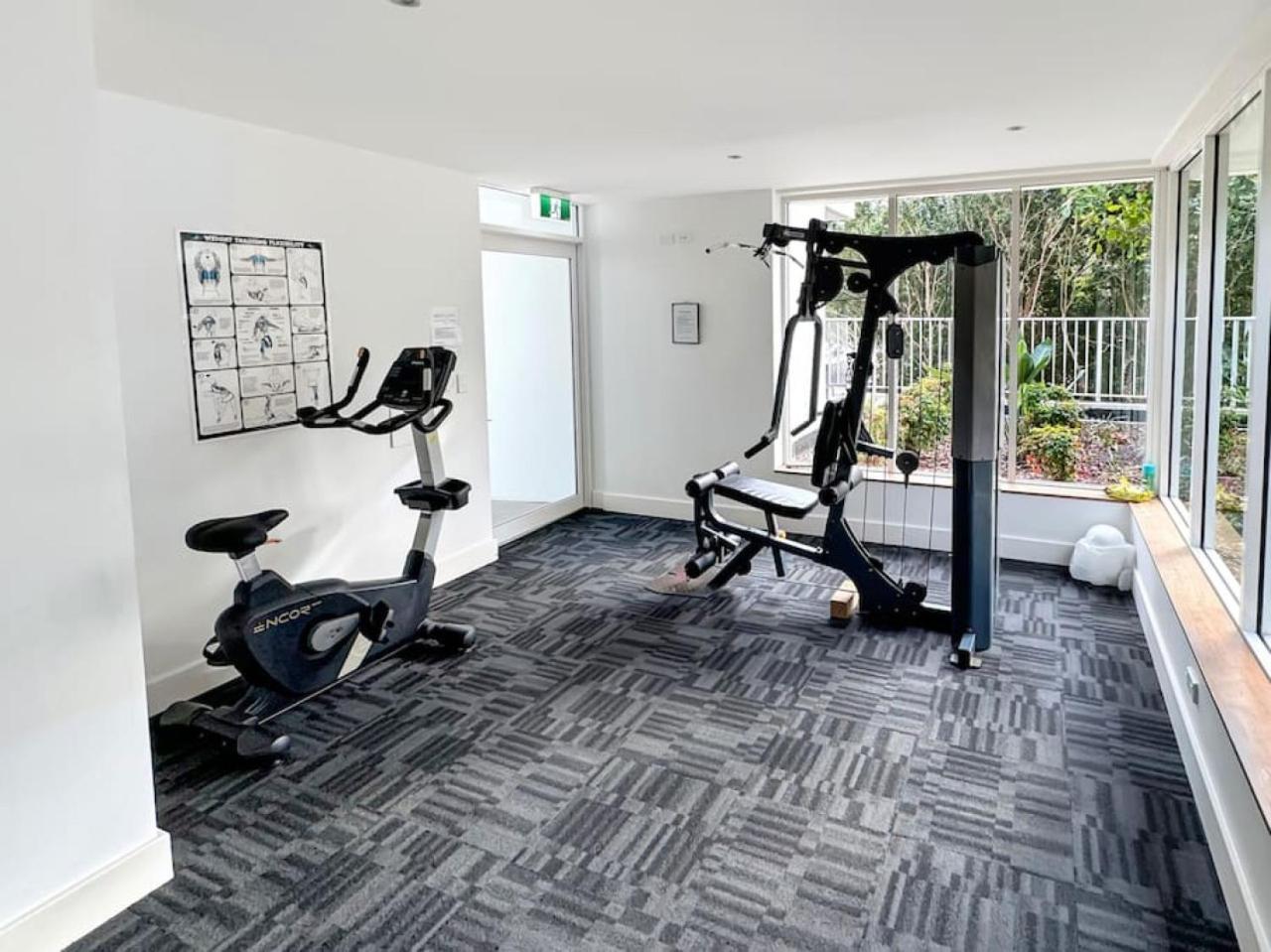 Apartment Kirra Penthouse With Private Roof Terrace