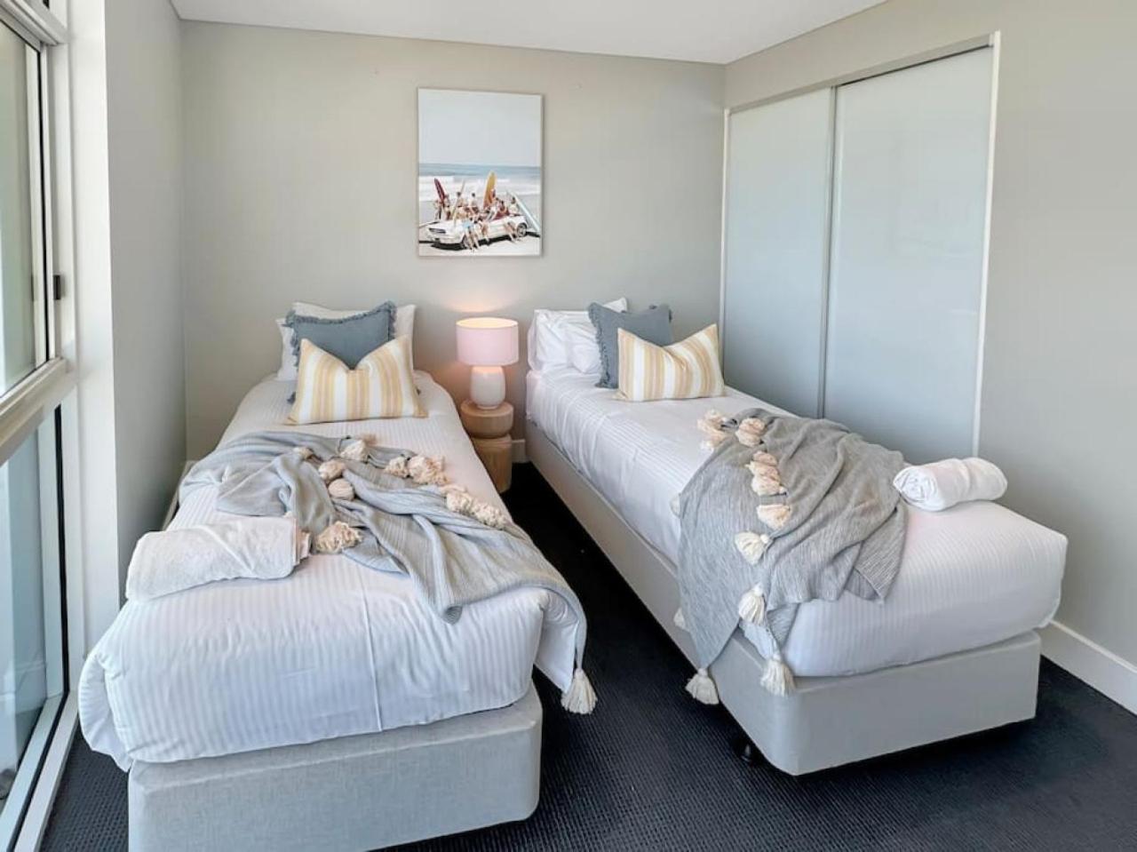 Kirra Penthouse With Private Roof Terrace Apartment *