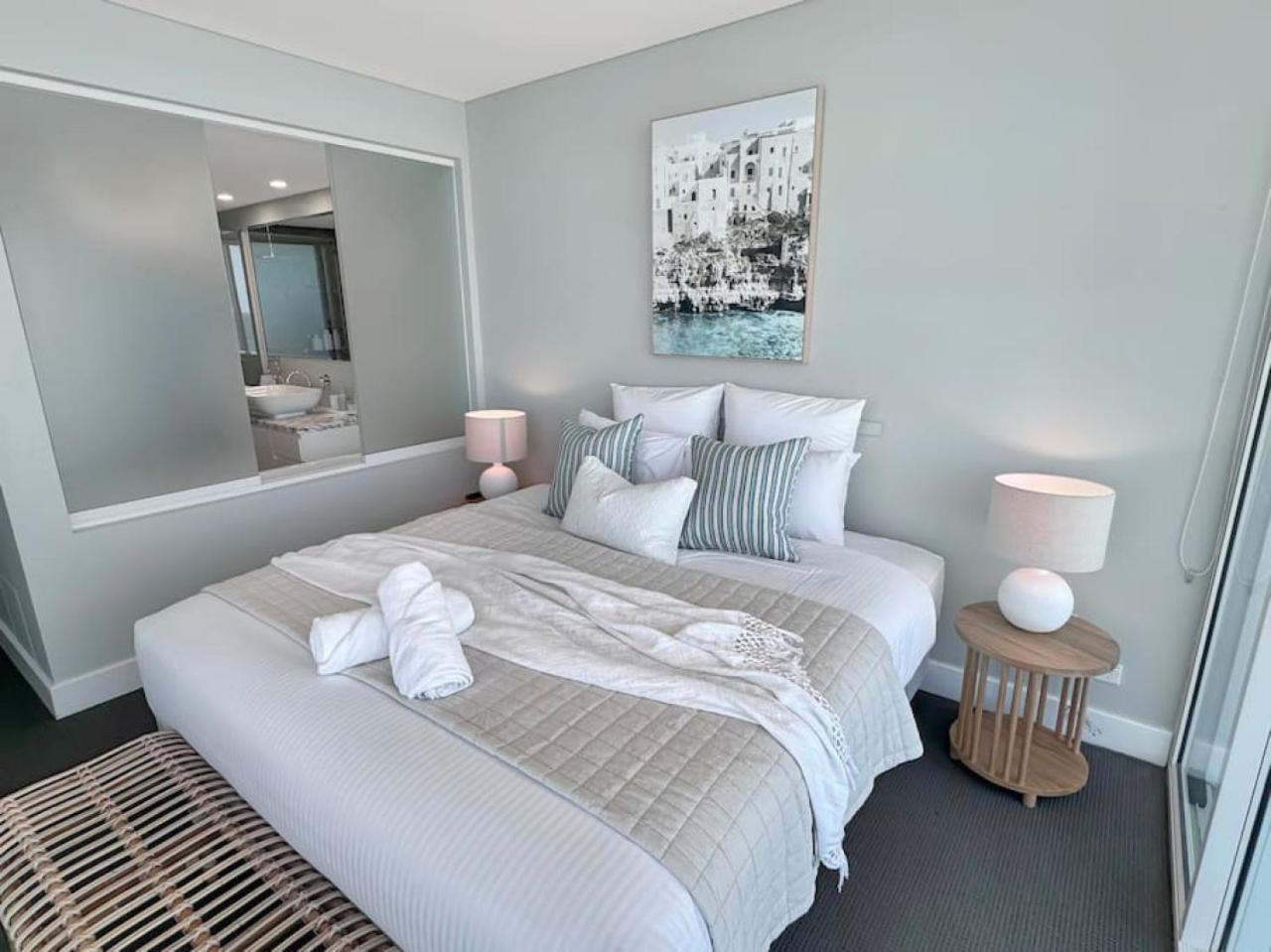 Apartment Kirra Penthouse With Private Roof Terrace *