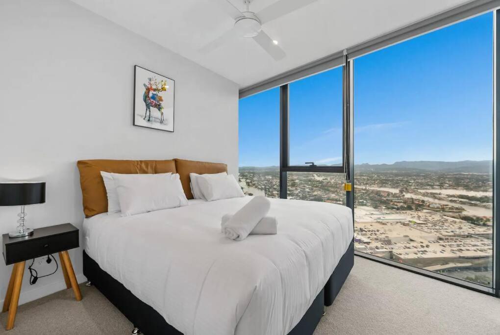Apartment Nearly New Level 38 Broadbeach Casino 1 Bdr Unit