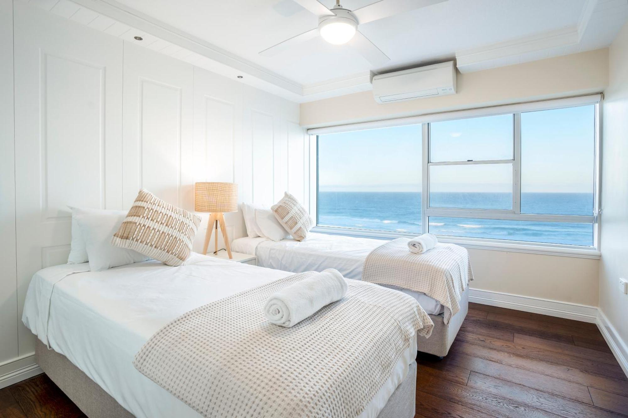 Apartment The Hamptons - Ultimate Six Star Beachfront Experience With Parking & Pool *
