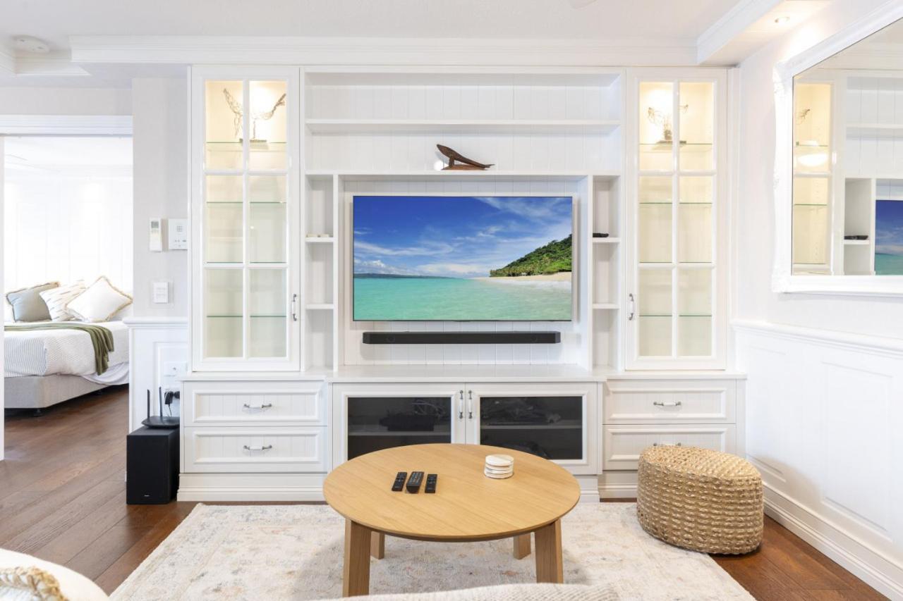 Apartment The Hamptons - Ultimate Six Star Beachfront Experience With Parking & Pool