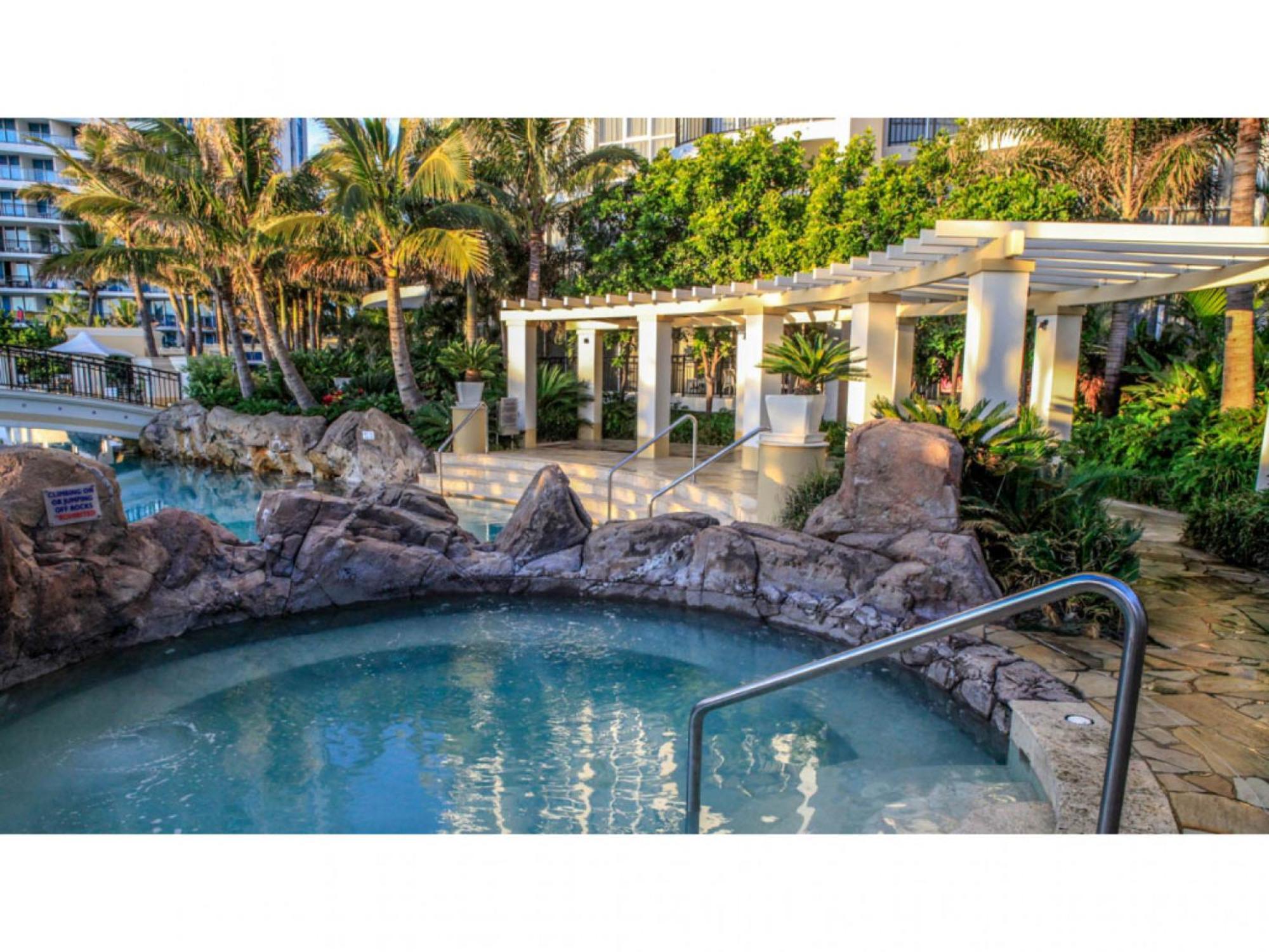 Apartment Chevron Renaissance 2 Bed By Vaun
