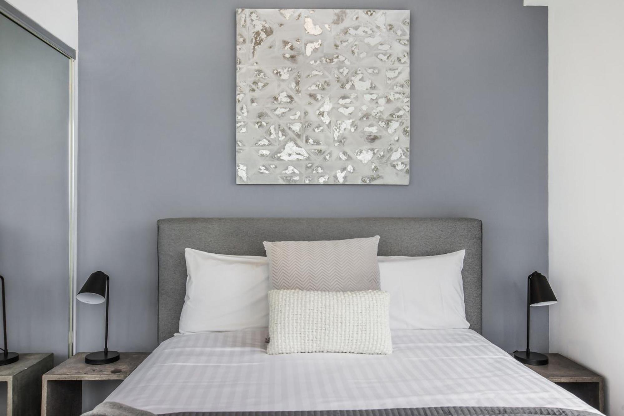 Chevron Renaissance 2 Bed By Vaun *