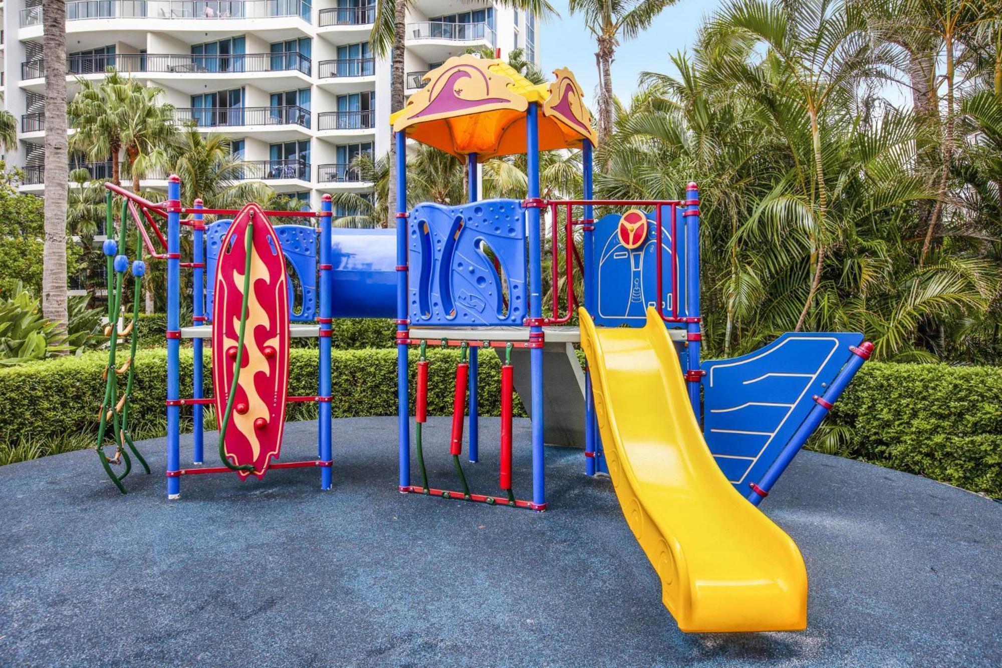 Apartment Chevron Renaissance 2 Bed By Vaun Gold Coast