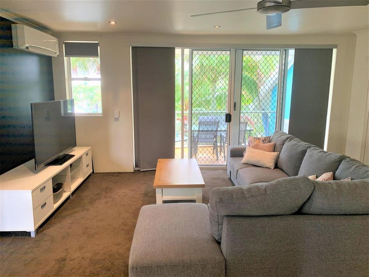 Apartment Gorgeous 4 Bed Beachside - Diamond Gold Coast