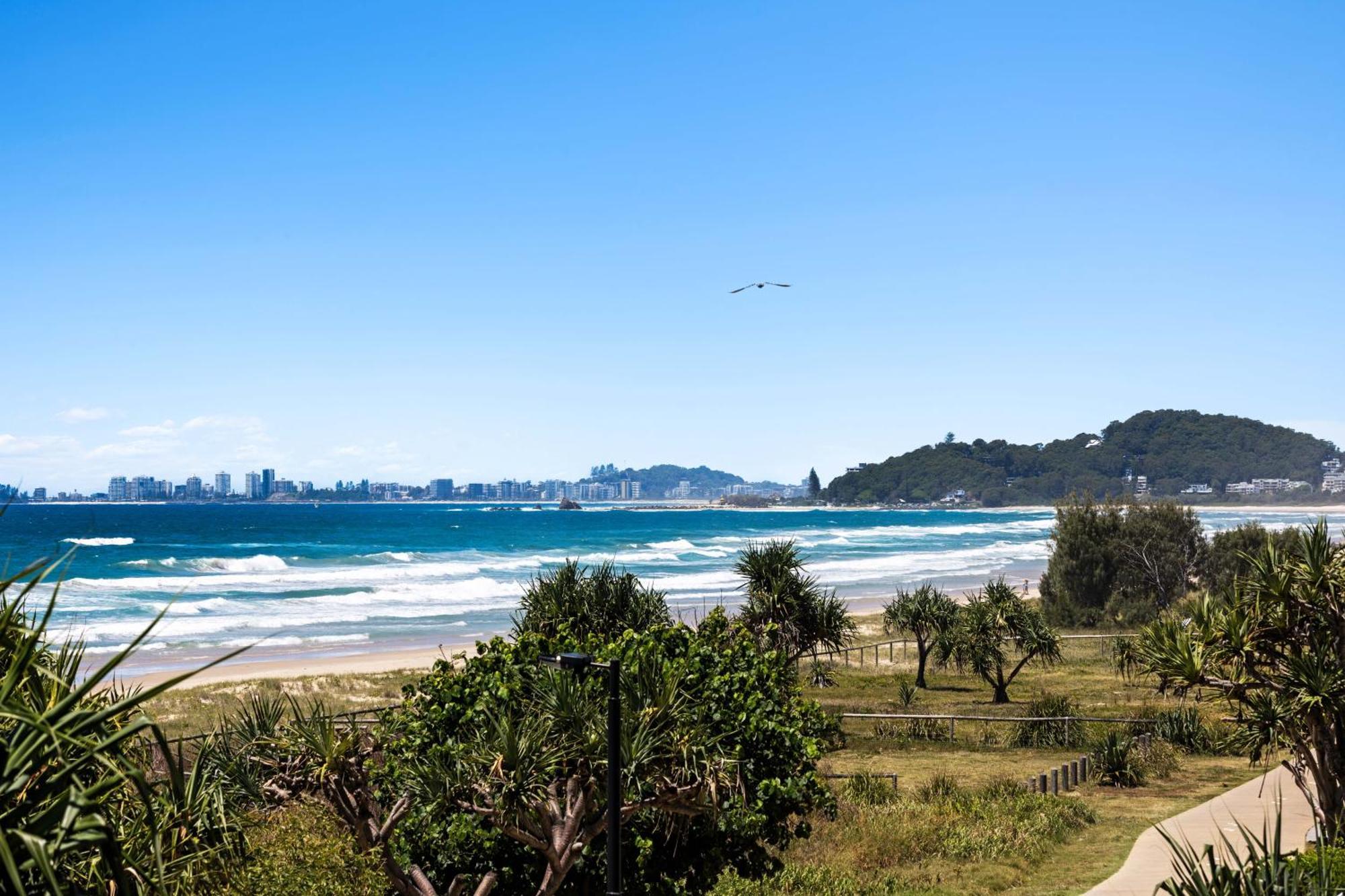 Apartment Surfside Court - Hosted By Burleigh Letting *