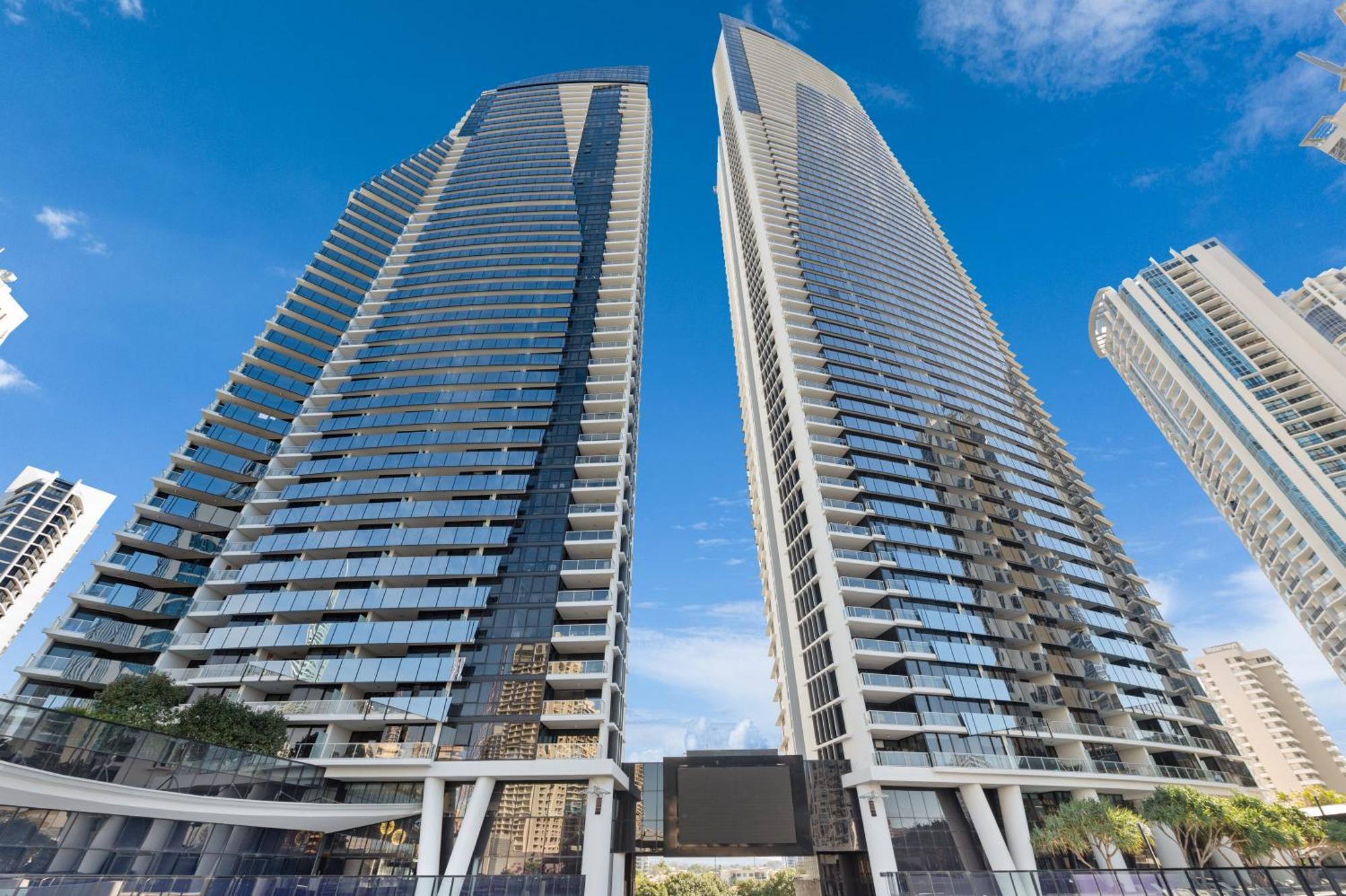 Huge Circle On Cavill 2 Brm Sleeps 6 - Optimise * Gold Coast