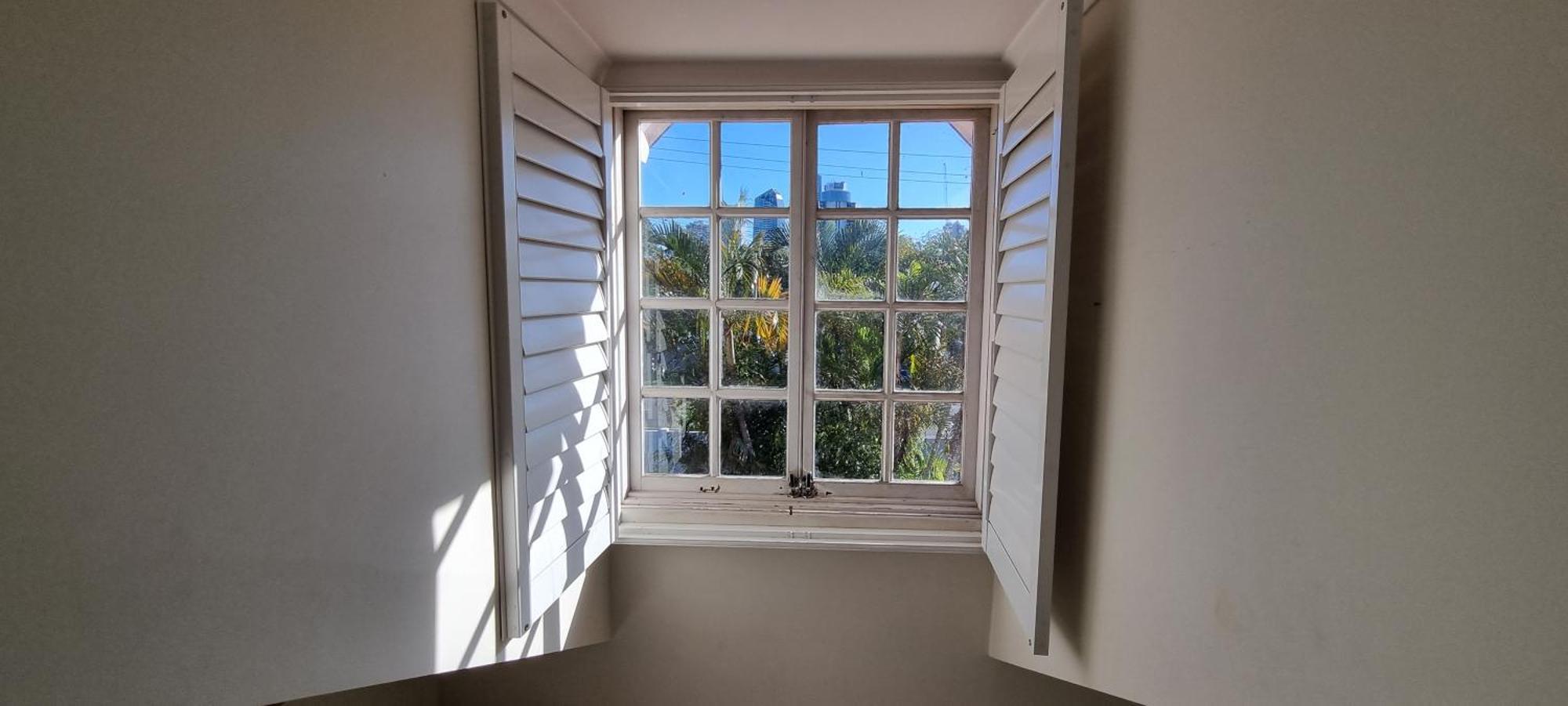 Holiday home Fab 4brm With Pool A 18 Min Walk To