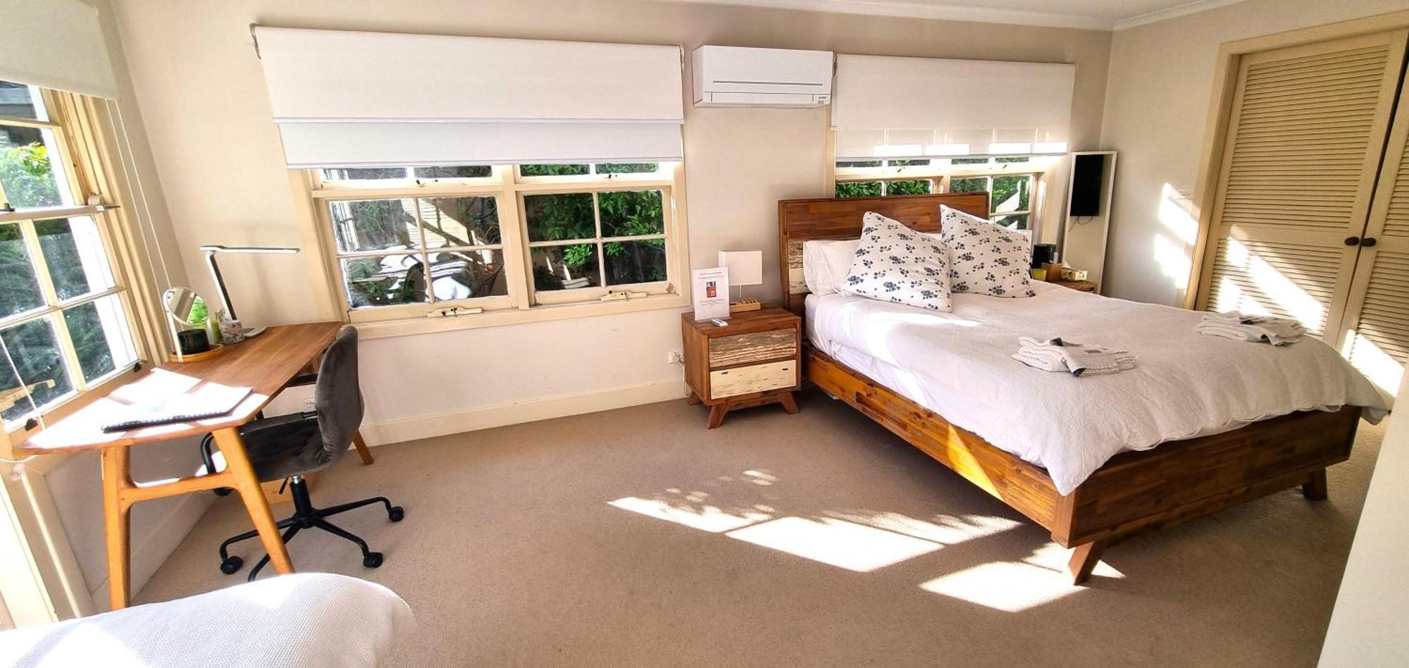 Fab 4brm With Pool A 18 Min Walk To Holiday home *