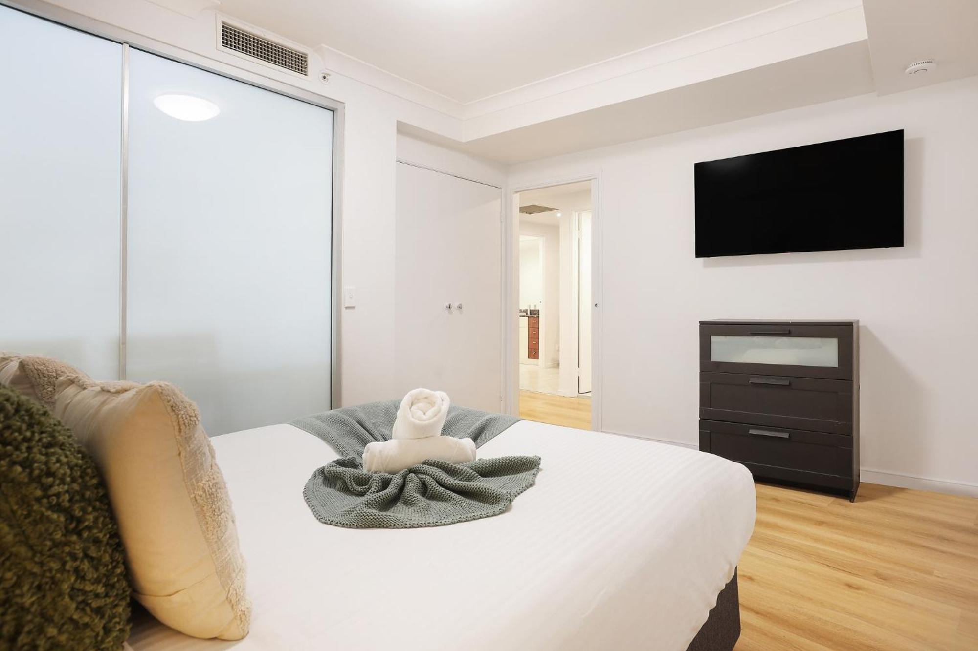 Chevron Big Family 3brm, 3 Pools, Gym, Sauna, Spa. Apartment