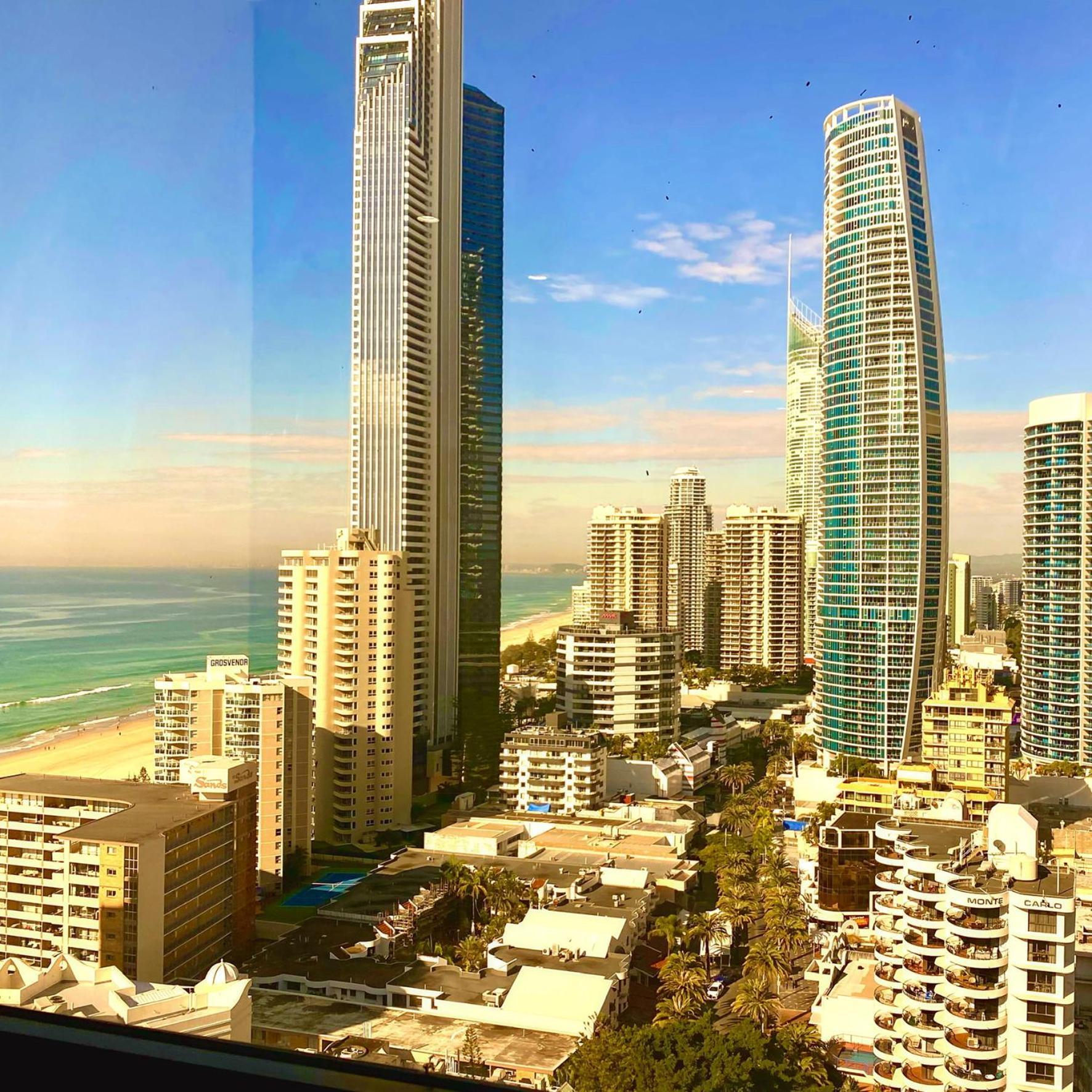 Apartment Ocean Front Studio, 2beds, Free Wi-fi Gold Coast