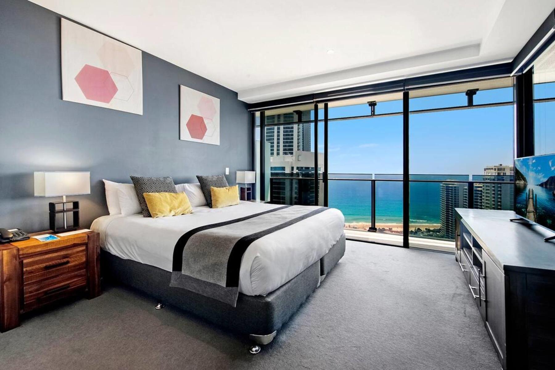 Circleoncavill Luxury 2 Bed Ocean View Parking Apartment Gold Coast