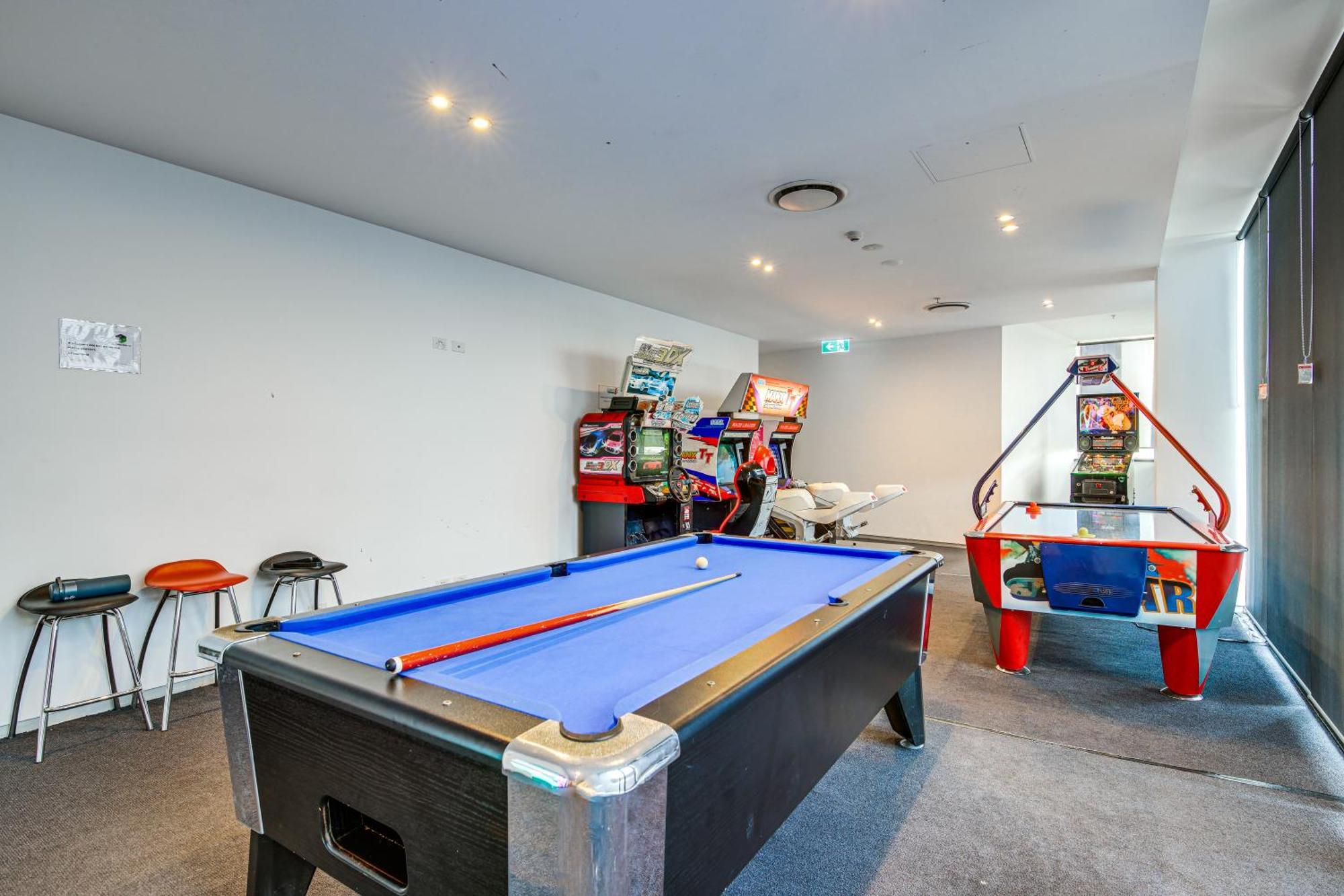 Circleoncavill Luxury 2 Bed Ocean View Parking