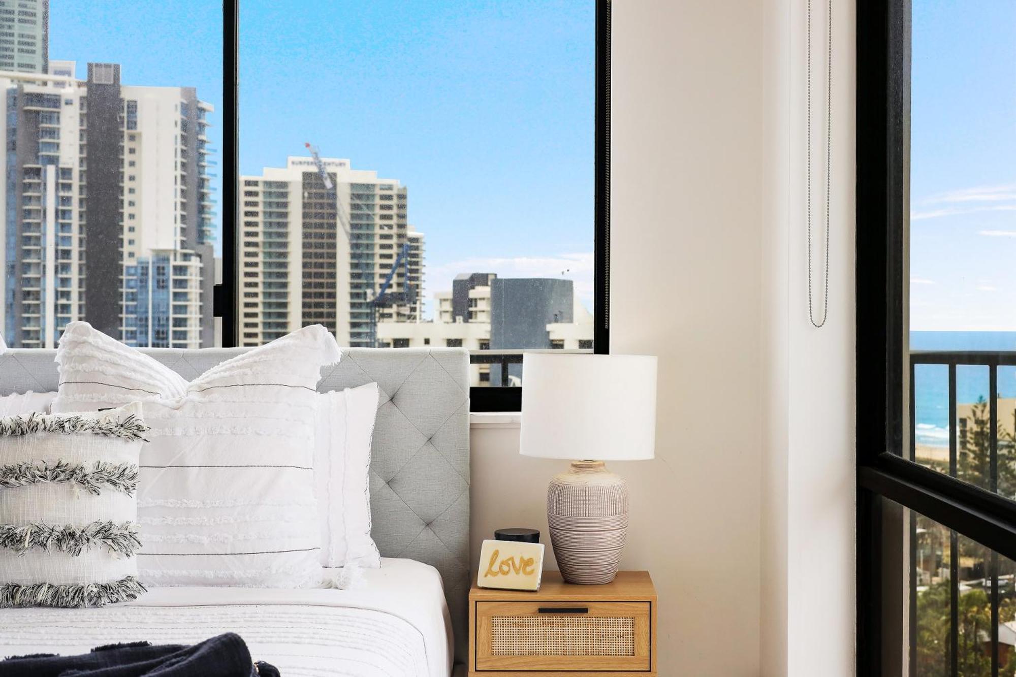 Absolute Riverfront 2br Apt, Views From Every Apartamento