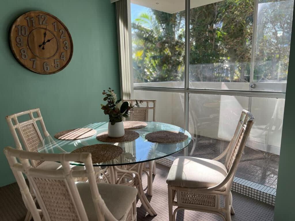 Apartment 2 Bedroom With Parking Stroll To *